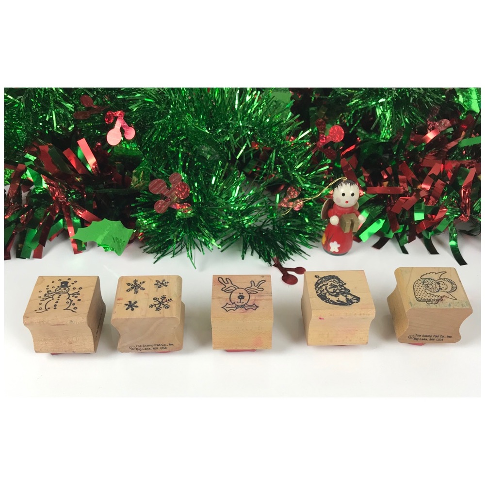 Bundle of 5 Vintage Christmas Mounted Stamps